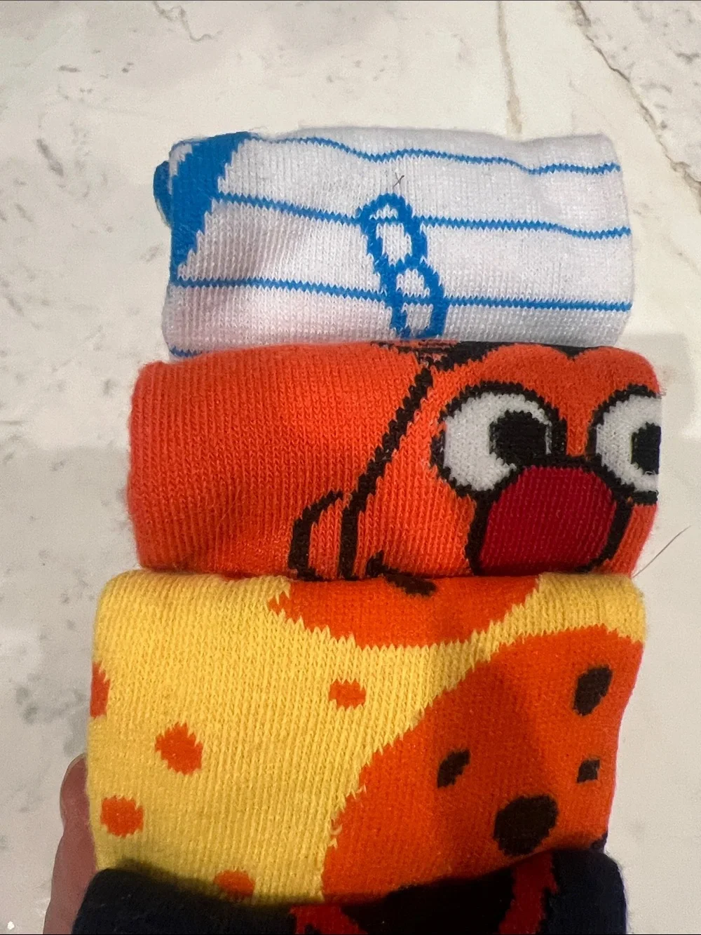 Sesame Street Elmo Big Bird Cookie Monster Bert Men’s Crew Style Socks